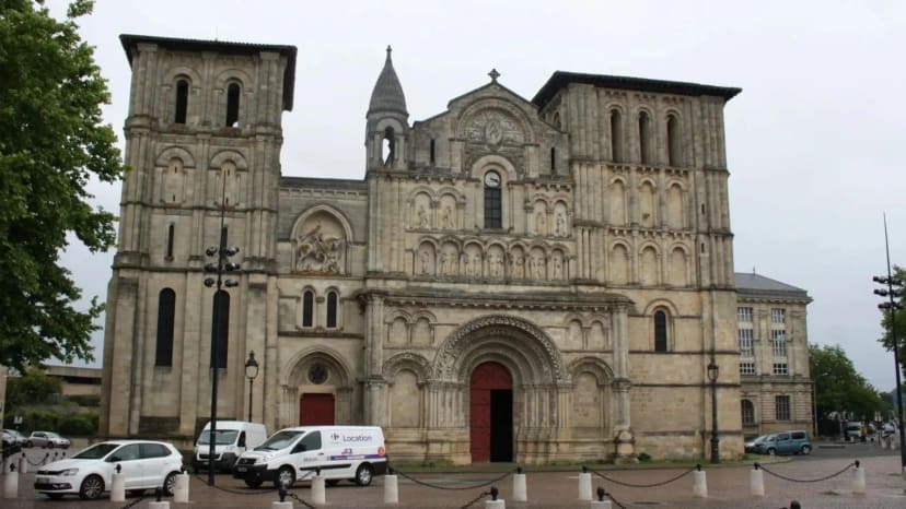 Šv. Andriejaus katedra Bordo mieste